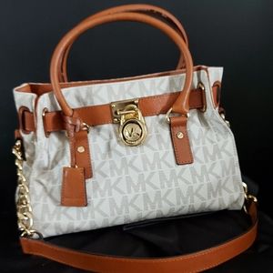 Micheal Kors purse